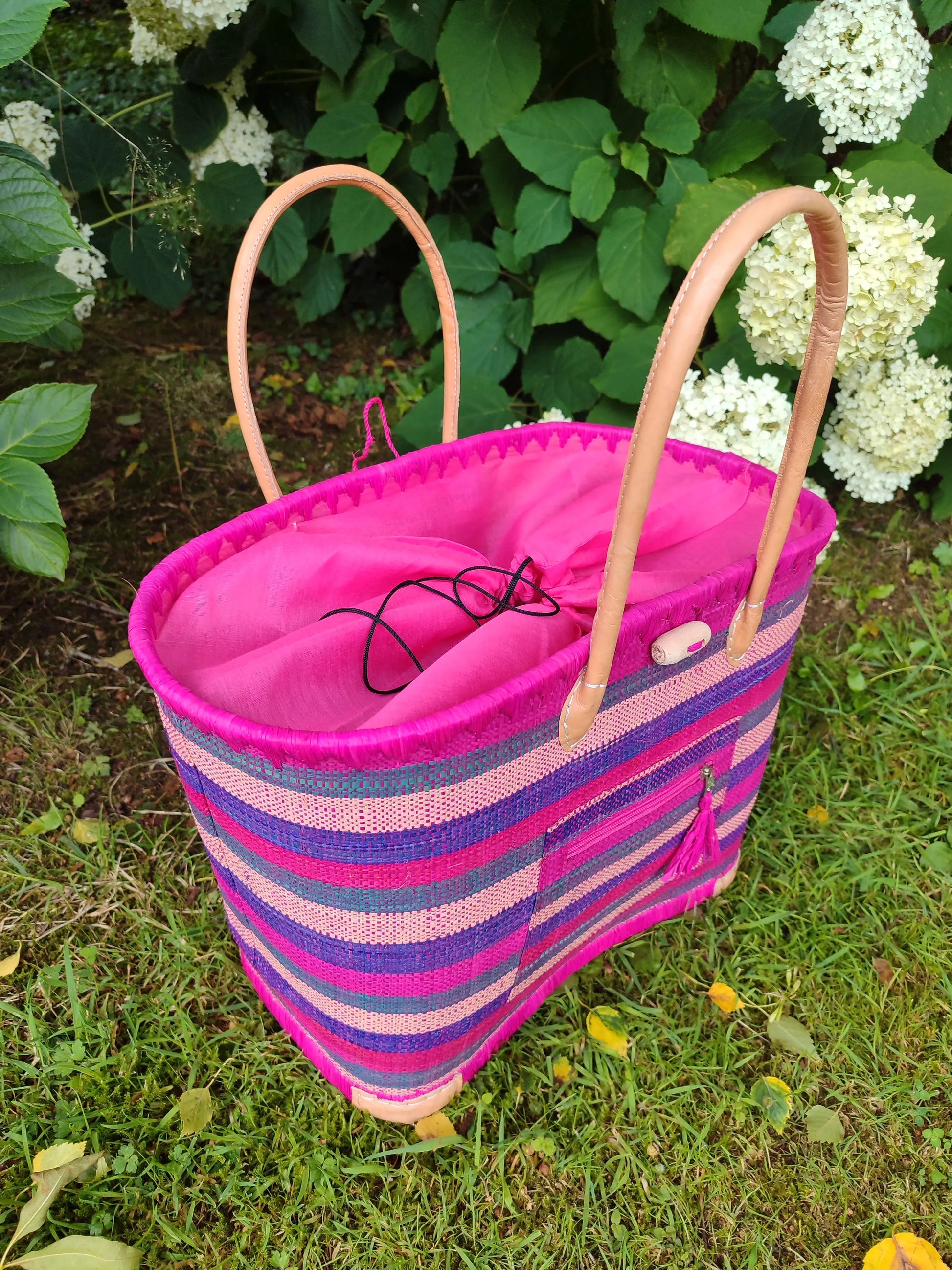 Panier Playa Fuchsia – Tressage Rayé Rose & Violet Le Grenier de la Presqu'ile
