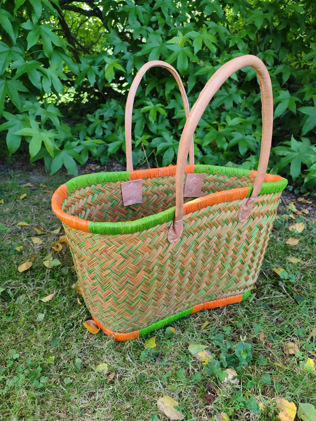 Petit Panier Aravola orange, vert, naturel, tressé artisanal Le Grenier de la Presqu'ile