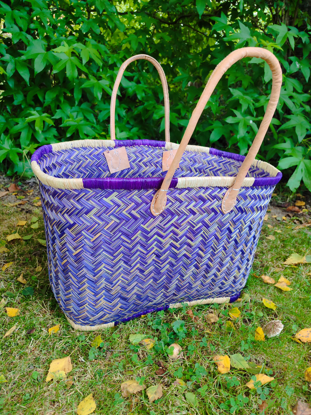 Grand Panier Aravola violet, naturel, tressé artisanal