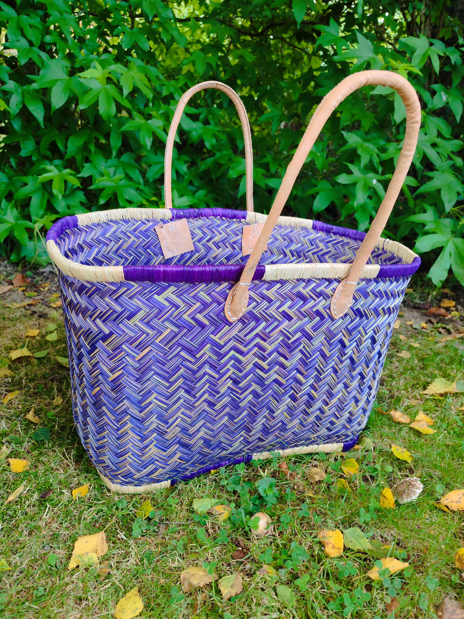 Grand Panier Aravola violet, naturel, tressé artisanal
