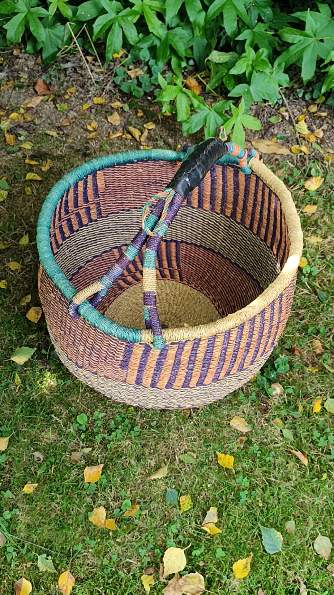Grand Panier rond africain Bolga – Tressage artisanal & anse cuir